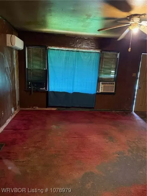 Living - 5214 Plum St, Fort Smith, AR 72904 photo 1 of 1