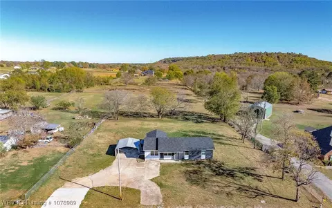 12715 White Bluff Rd, Fort Smith, AR 72916 photo 2