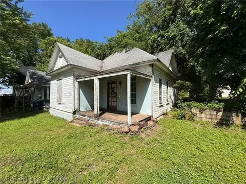915 10th St, Fort Smith, AR 72901 photo 2