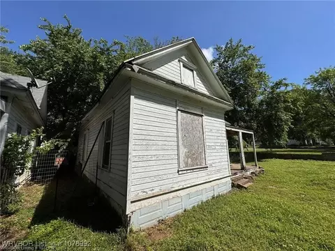 915 10th St, Fort Smith, AR 72901 photo 3