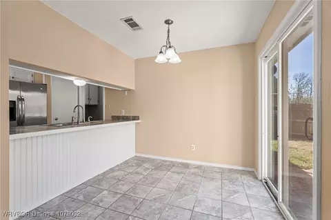 8524 Southridge Dr, Fort Smith, AR 72908 photo 5
