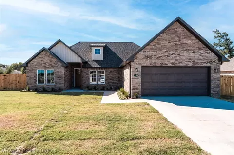 1109 Partridge Pl, Barling, AR 72923