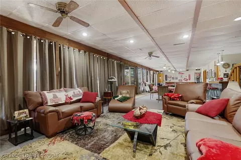 Living - 326 Upper Wofford Rd, Fort Smith, AR 72916 photo 4 of 5