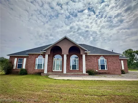 1564 White Oak Rd, Waldron, AR 72958