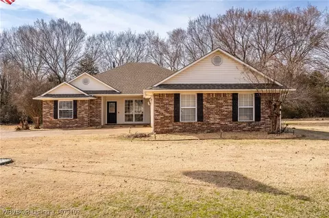 637 Chapen Way, Alma, AR 72921