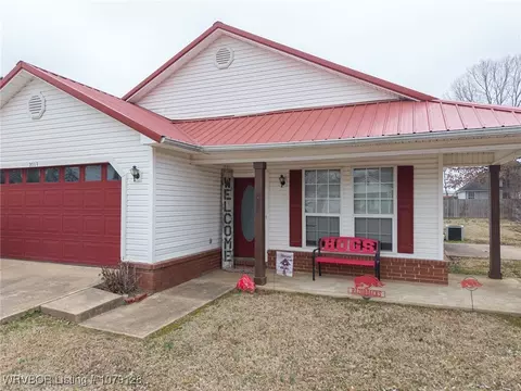 2013 Cherrybark Bnd, Greenwood, AR 72936