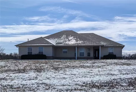3231 Sturgeon Rd, Greenwood, AR 72936