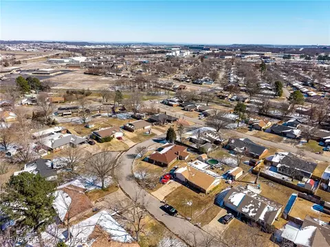 8517 S 30th Ter, Fort Smith, AR 72908 photo 10