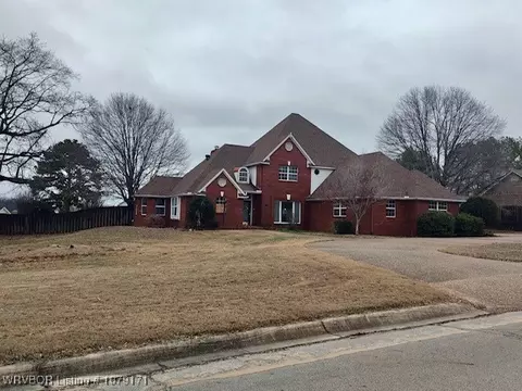 2705 E King Ave, Sallisaw, OK 74955