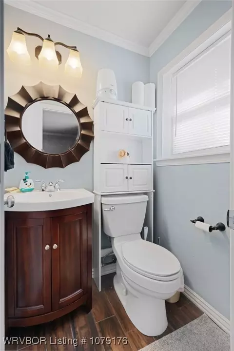 Bath - 709 Angela Cir, Barling, AR 72923 photo 2 of 2