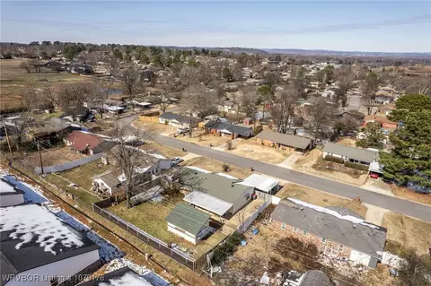 View/Area - 709 Angela Cir, Barling, AR 72923 photo 4 of 10