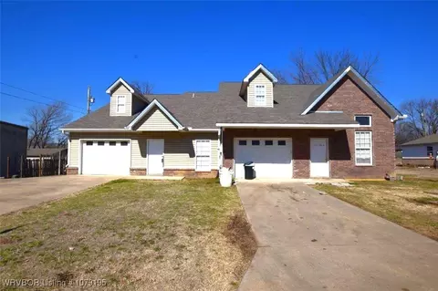 108 Johsnon St, Roland, OK 74954