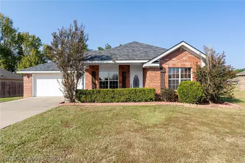 414 Emily Dr, Alma, AR 72921 photo 1