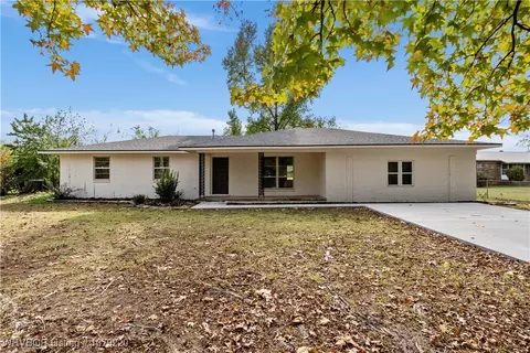 1209 Rena Rd, Van Buren, AR 72956
