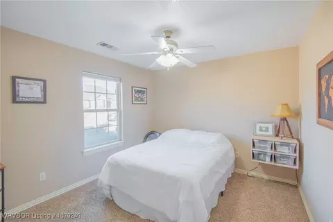Bedroom - 1911 Yukon Dr, Barling, AR 72923 photo 3 of 3