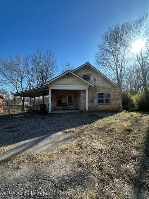 56 W Magazine St, Booneville, AR 72927