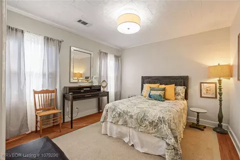 Bedroom - 2410 S L St, Fort Smith, AR 72901 photo 1 of 7