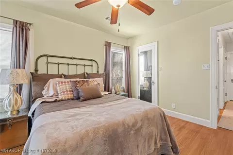 Bedroom - 2410 S L St, Fort Smith, AR 72901 photo 4 of 7