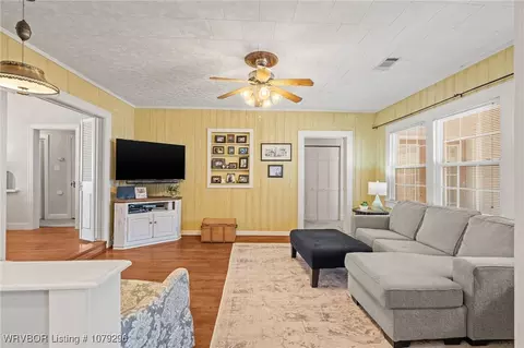 Living - 2410 S L St, Fort Smith, AR 72901 photo 4 of 4