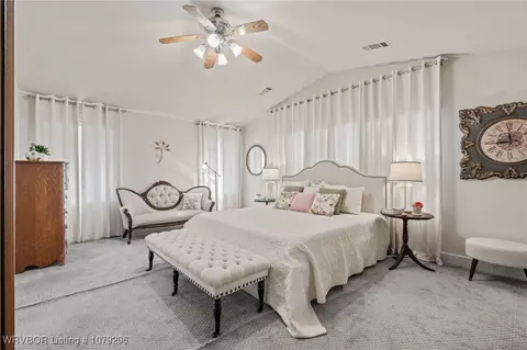Bedroom - 2410 S L St, Fort Smith, AR 72901 photo 6 of 7