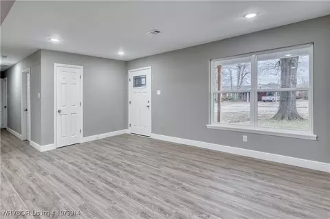 1717 N 46th Cir, Fort Smith, AR 72904 photo 9