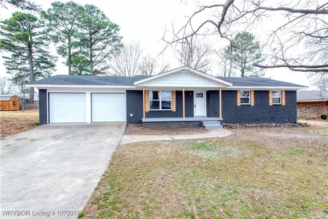 1717 N 46th Cir, Fort Smith, AR 72904