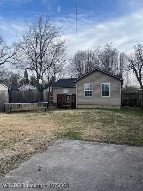 Exterior - 2615 S N St, Fort Smith, AR 72901 photo 2 of 4