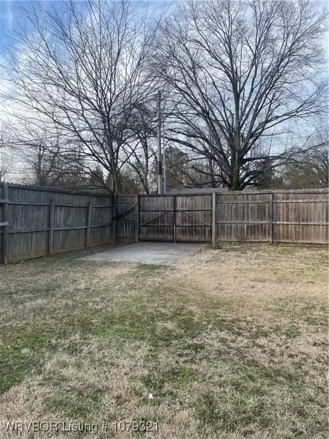 Exterior - 2615 S N St, Fort Smith, AR 72901 photo 4 of 4