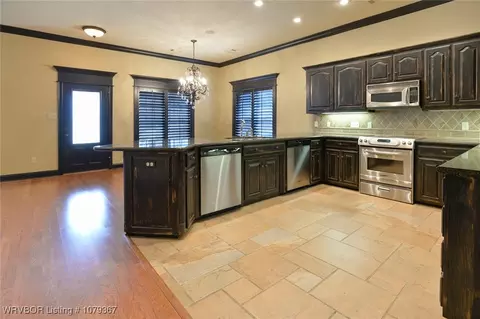 Kitchen - 21 Stonegate Ct, Fort Smith, AR 72908 photo 1 of 6