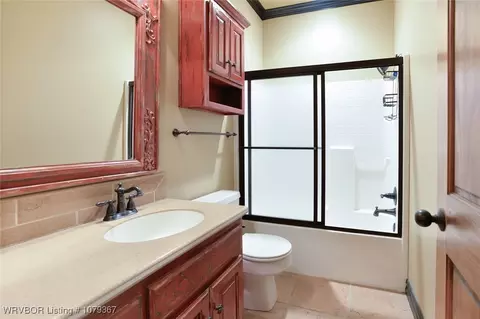 Bath - 21 Stonegate Ct, Fort Smith, AR 72908 photo 4 of 4