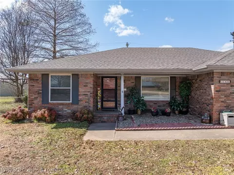 1301 Meadow Cir, Fort Smith, AR 72908 photo 4
