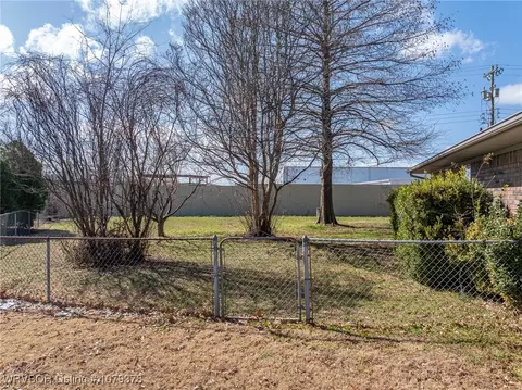 1301 Meadow Cir, Fort Smith, AR 72908 photo 5