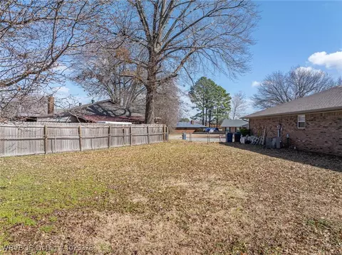 1301 Meadow Cir, Fort Smith, AR 72908 photo 6
