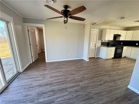 Living - 1310 Hickman Bluff Rd, Lavaca, AR 72941 photo 8 of 10