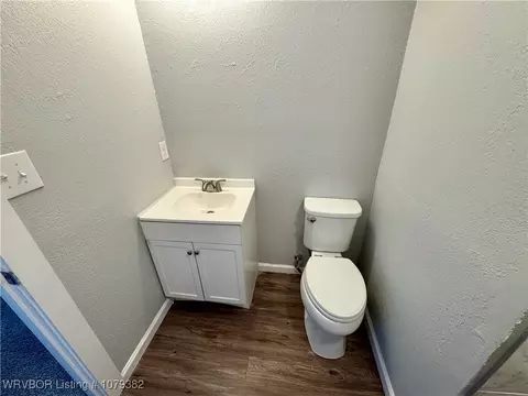 Bath - 1310 Hickman Bluff Rd, Lavaca, AR 72941 photo 2 of 6