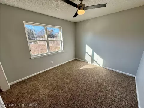 Bedroom - 1310 Hickman Bluff Rd, Lavaca, AR 72941 photo 8 of 11