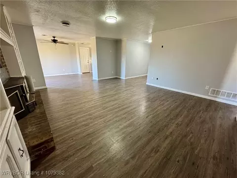 Living - 1310 Hickman Bluff Rd, Lavaca, AR 72941 photo 4 of 10