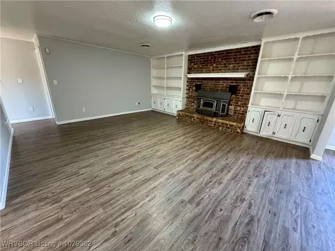 Living - 1310 Hickman Bluff Rd, Lavaca, AR 72941 photo 1 of 10