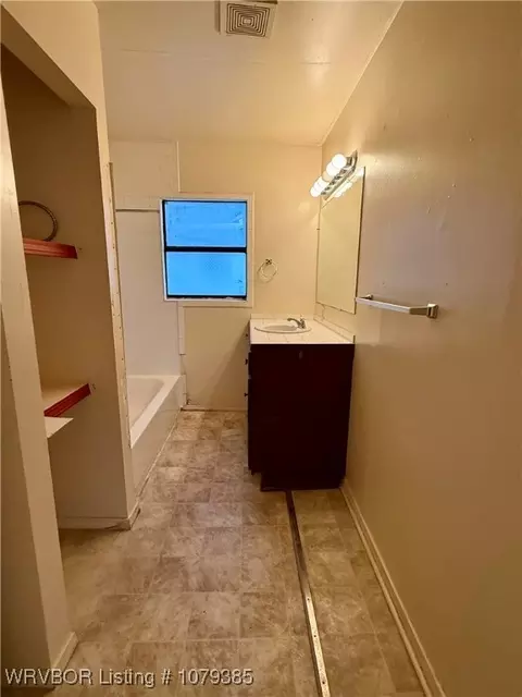 Bath - 2904 N L St, Fort Smith, AR 72901 photo 1 of 2