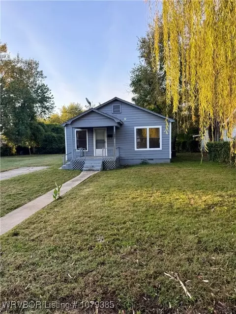 Exterior - 2904 N L St, Fort Smith, AR 72901 photo 2 of 7