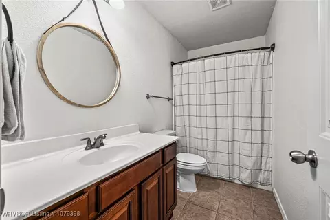 Bath - 415 Ridge Point Dr, Fort Smith, AR 72908 photo 3 of 4