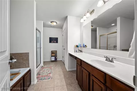 Entry Way - 415 Ridge Point Dr, Fort Smith, AR 72908 photo 1 of 4