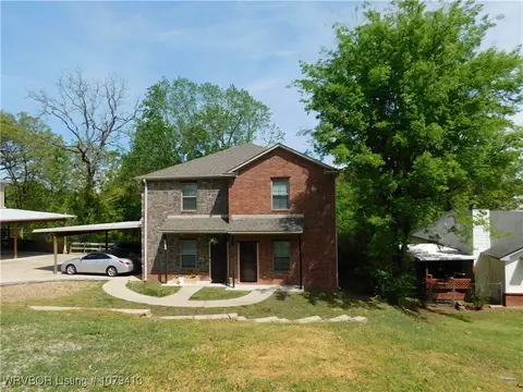 1719 Houston St, Fort Smith, AR 72901