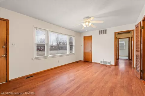 Living - 4422 22nd St, Fort Smith, AR 72901 photo 1 of 2