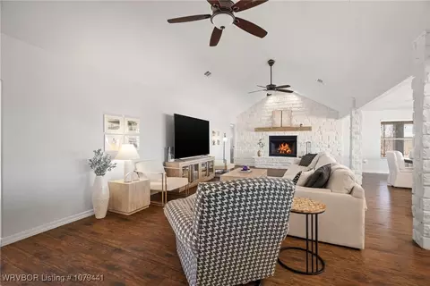 21580 Ranch Rd, Howe, OK 74940 photo 3