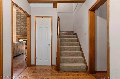 Entry Way - 2003 Nixon Rd, Lavaca, AR 72941 photo 3 of 4
