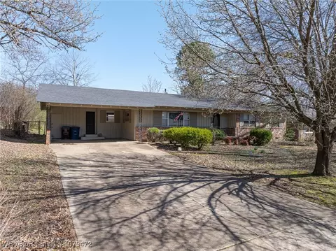 2909 S 32nd St, Fort Smith, AR 72903