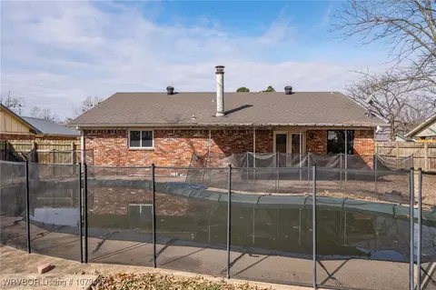 Exterior - 3219 95th St, Fort Smith, AR 72903 photo 3 of 5