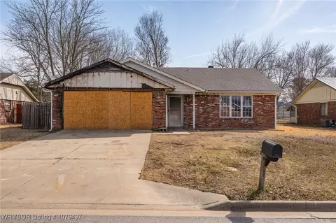 Exterior - 3219 95th St, Fort Smith, AR 72903 photo 5 of 5