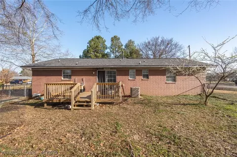 Exterior - 715 Cherry St, Waldron, AR 72958 photo 3 of 3